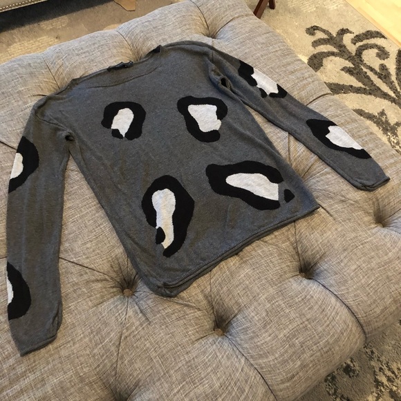 Large Animal Print Sweater - Picture 2 of 5